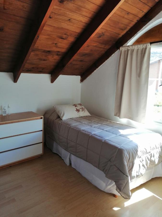 Yellow House Cottage 厄尔查尔坦 外观 照片