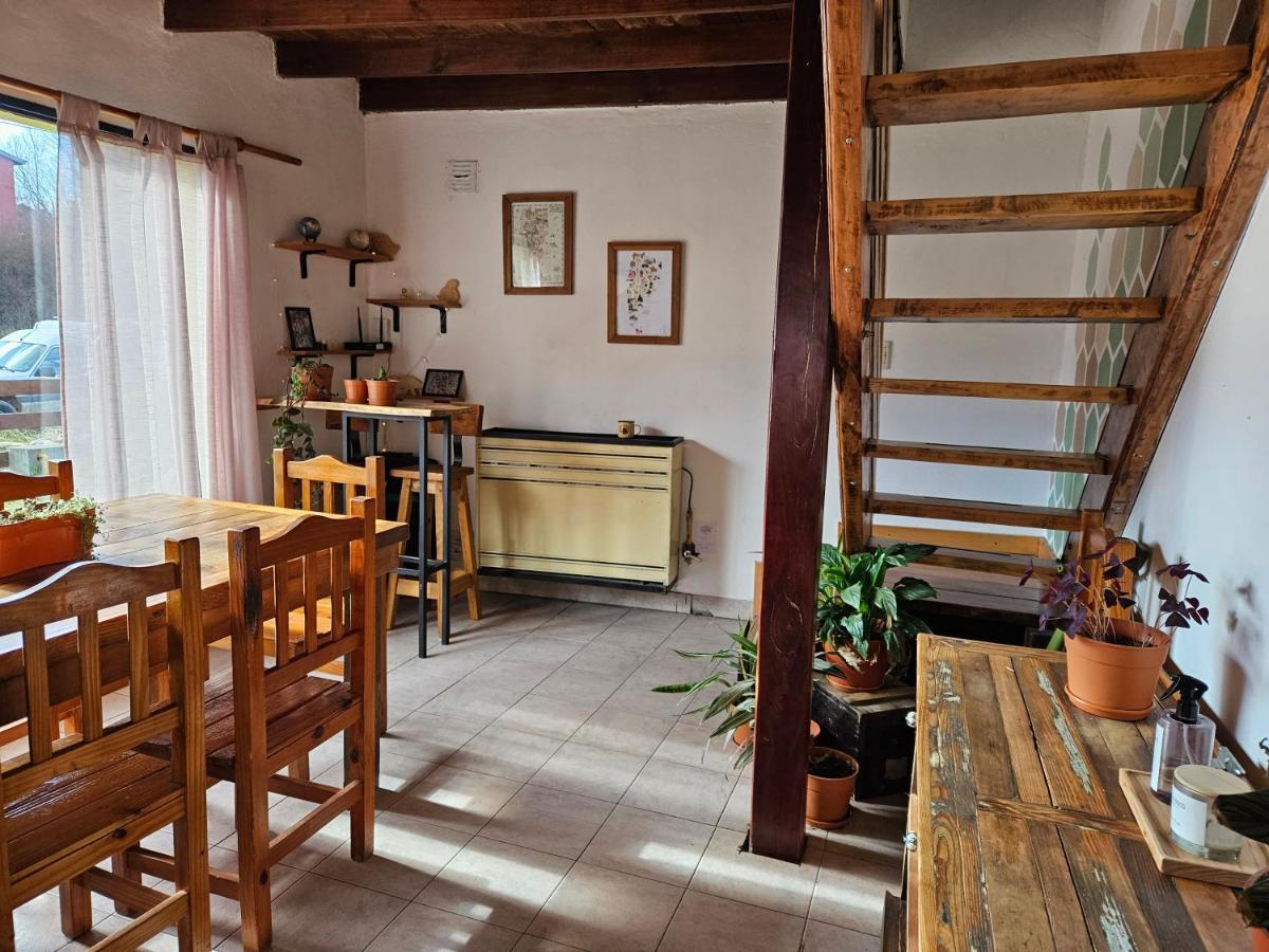 Yellow House Cottage 厄尔查尔坦 外观 照片